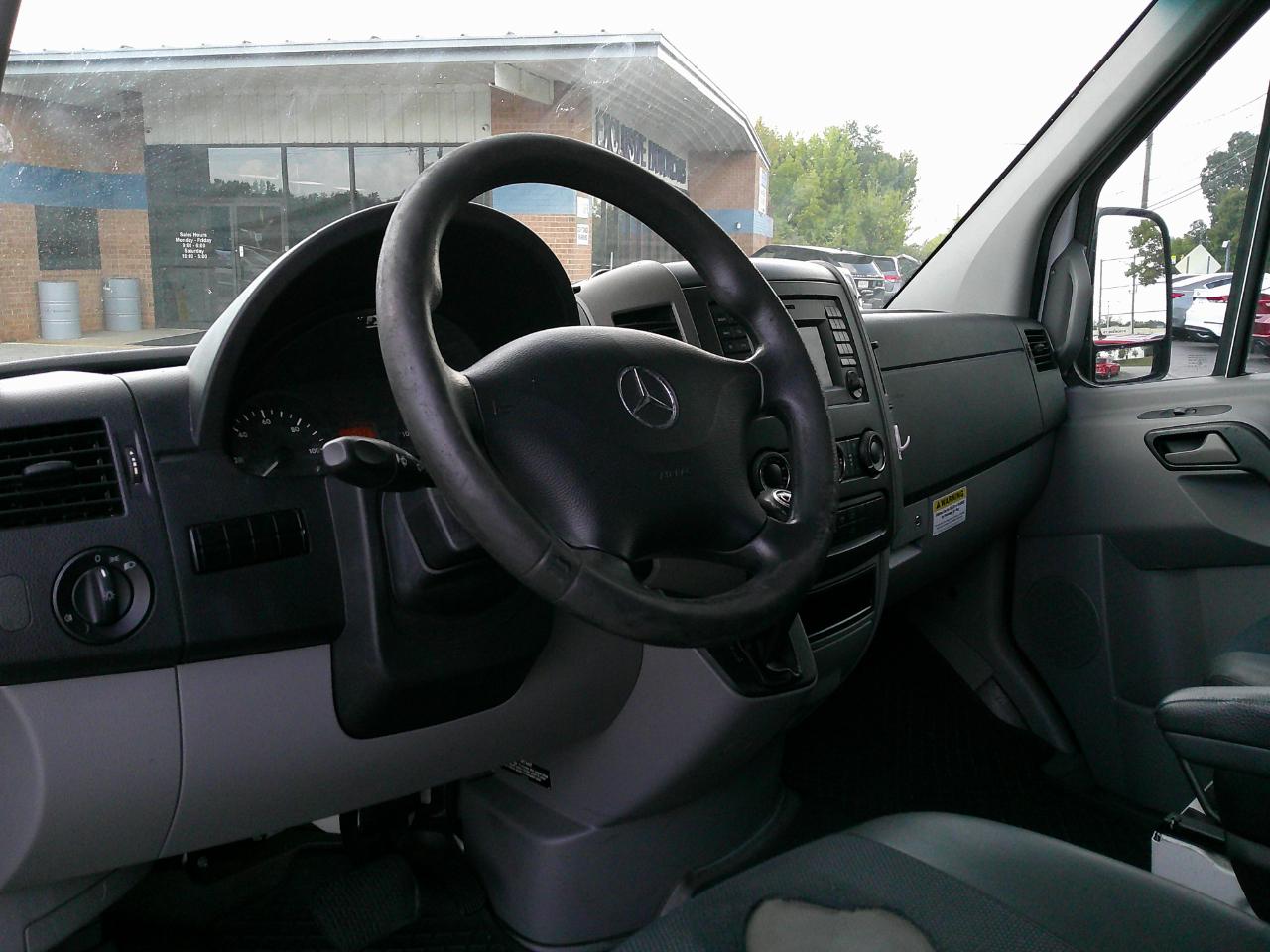 Mercedes-Benz Sprinter Passenger Vans RWD 2500 170" 2016