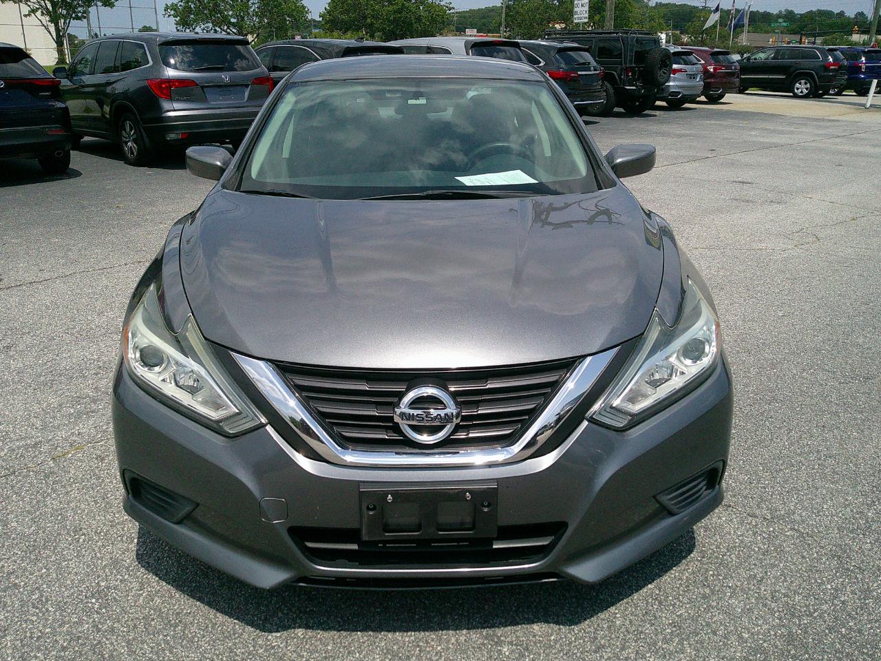 Nissan Altima 4dr Sdn I4 2.5 S 2016