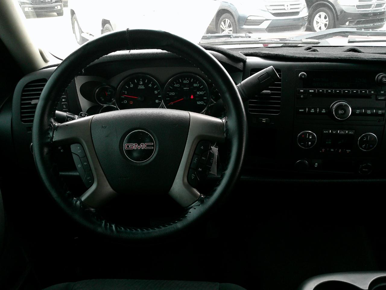 GMC Sierra 1500 2WD Crew Cab 143.5" SLE 2013