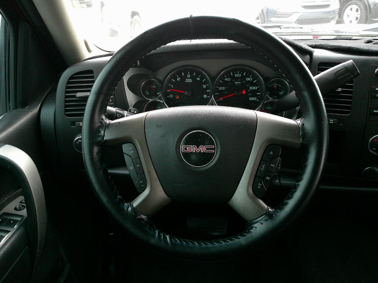 GMC Sierra 1500 2WD Crew Cab 143.5" SLE 2013
