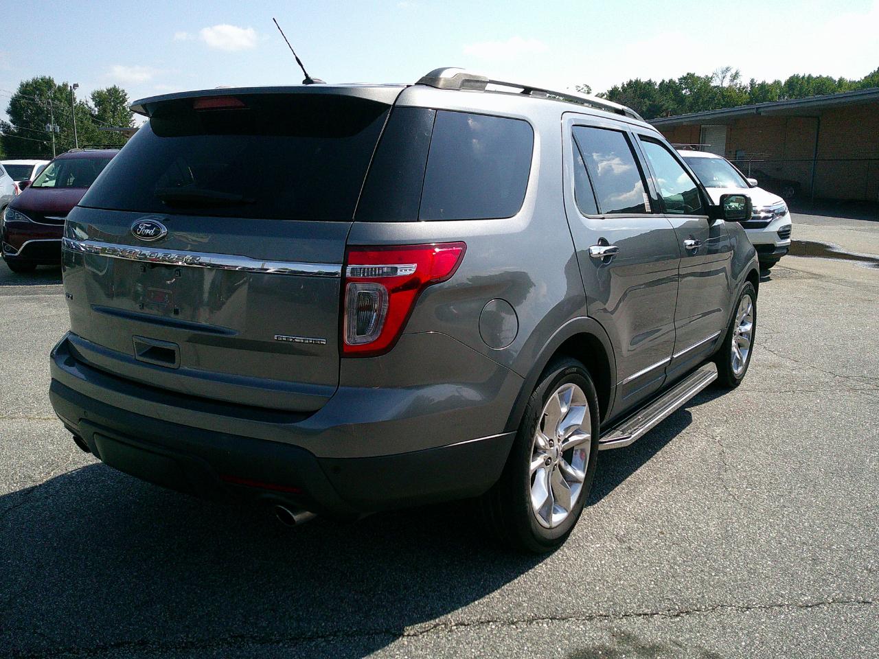 Ford Explorer FWD 4dr XLT 2014