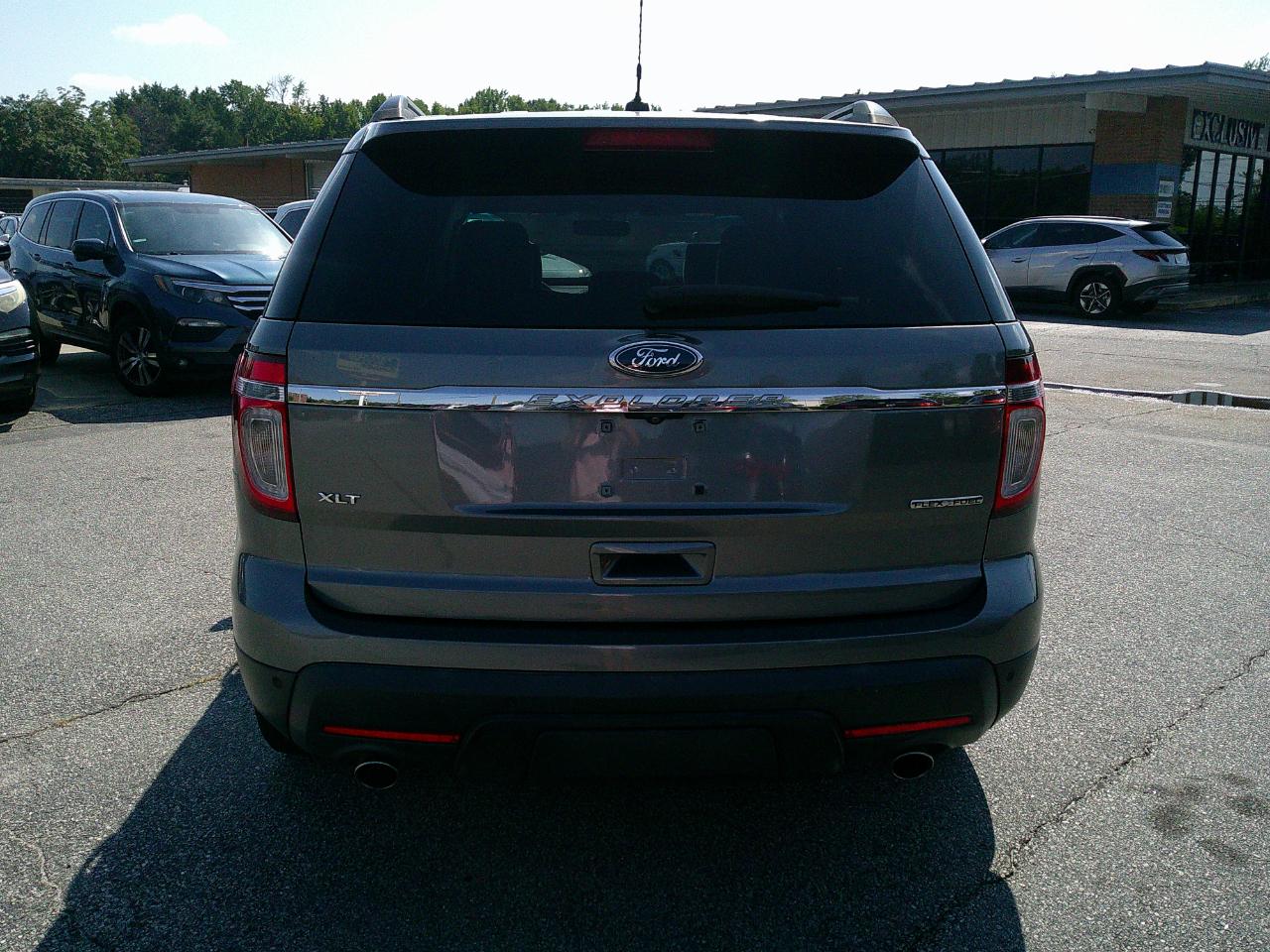 Ford Explorer FWD 4dr XLT 2014