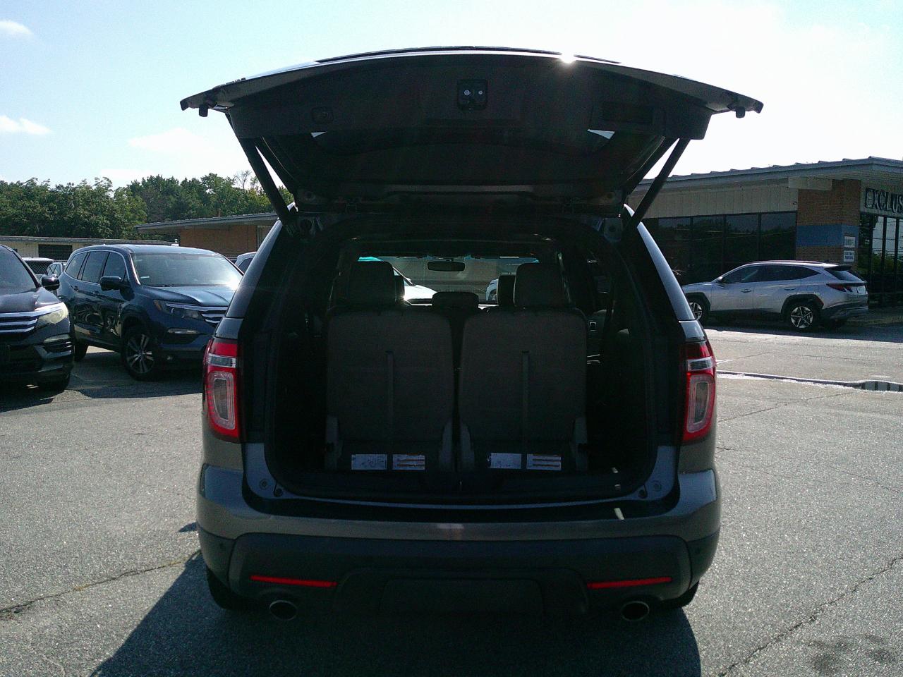 Ford Explorer FWD 4dr XLT 2014