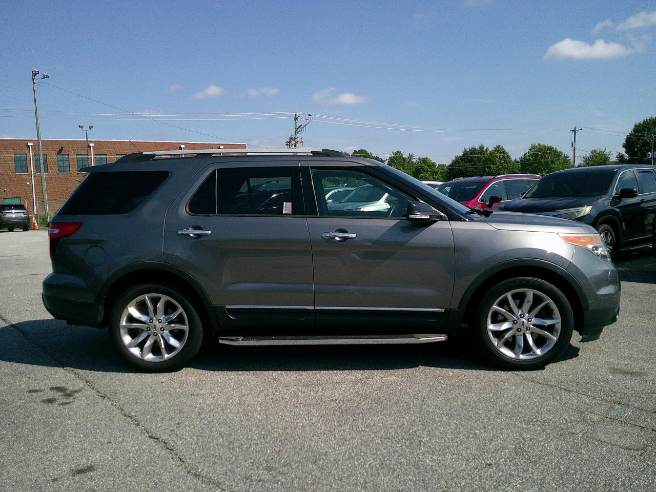 Ford Explorer FWD 4dr XLT 2014