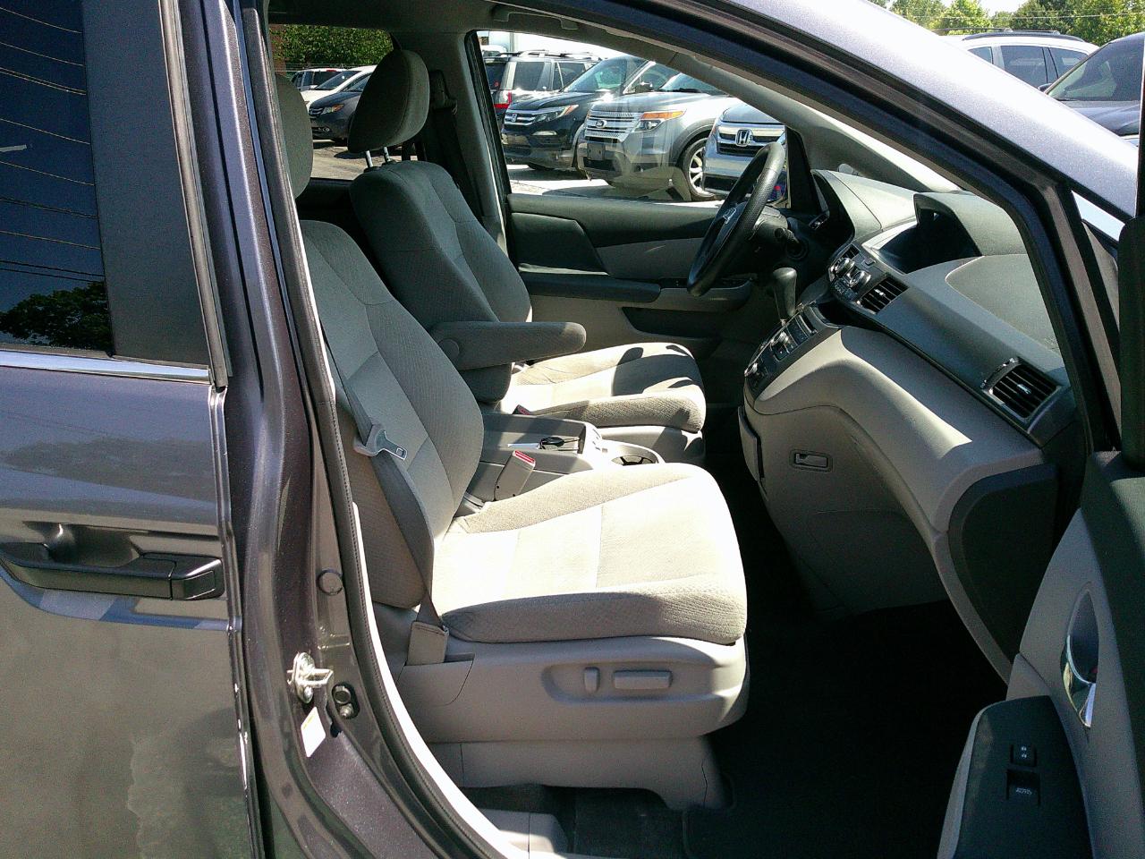 Honda Odyssey 5dr LX 2015