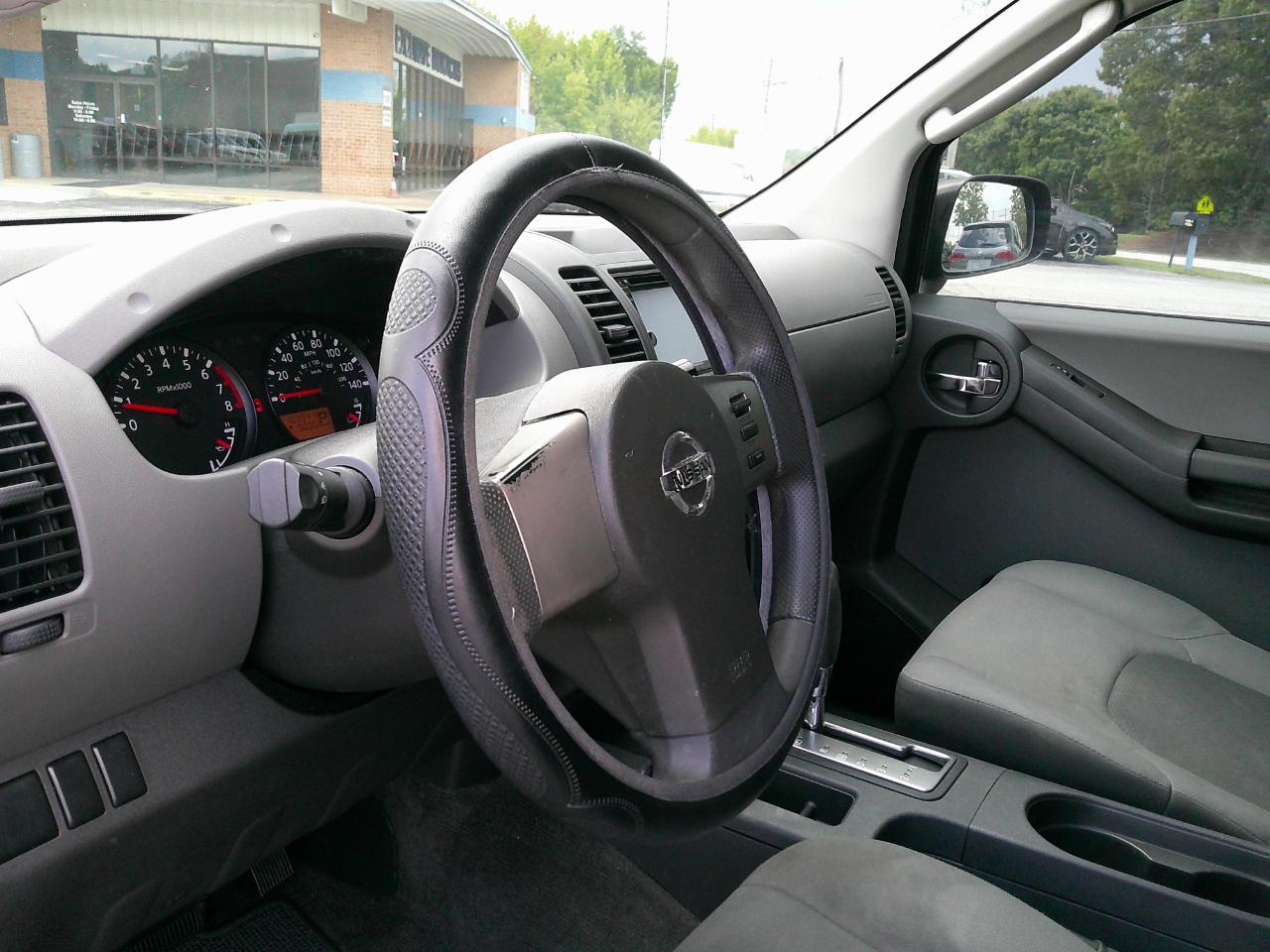Nissan Xterra  2012