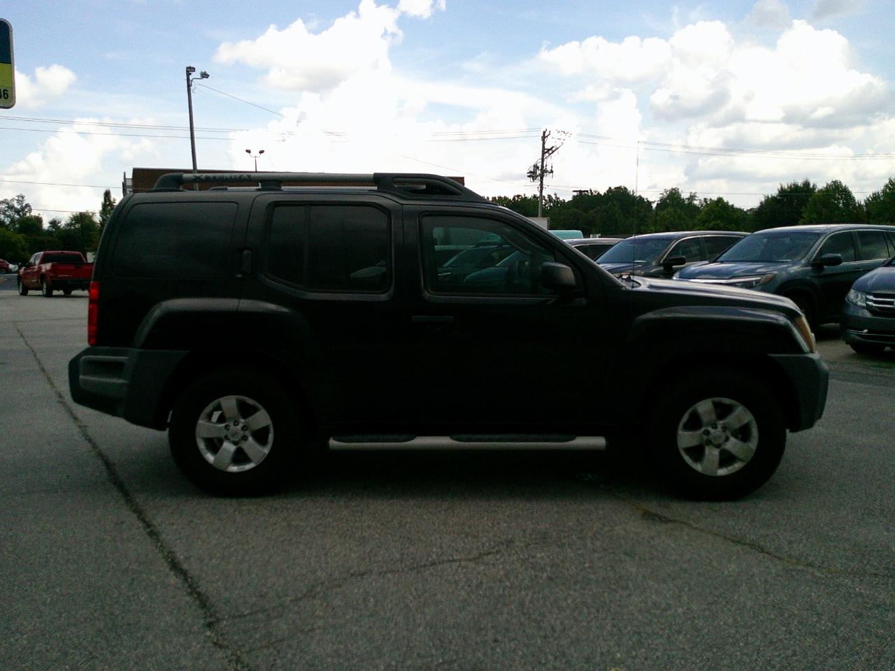 Nissan Xterra  2012