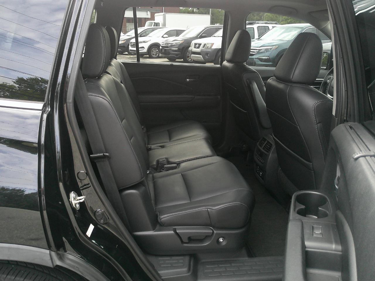 Honda Pilot 2WD 4dr EX-L w/RES 2016
