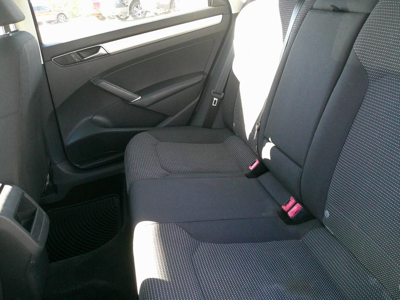 Volkswagen Passat 1.8T S Auto 2017