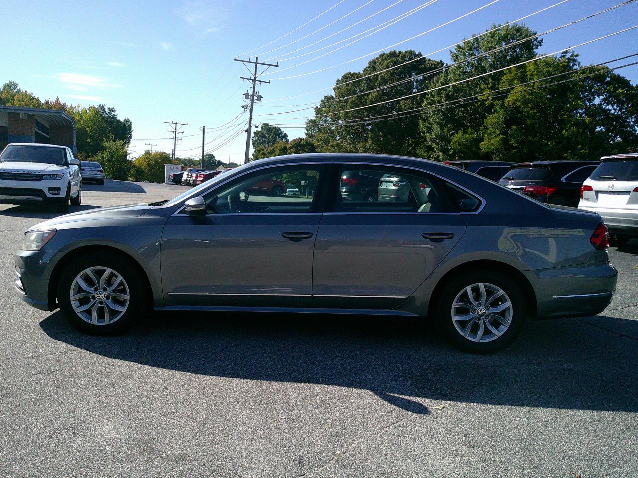Volkswagen Passat 1.8T S Auto 2017