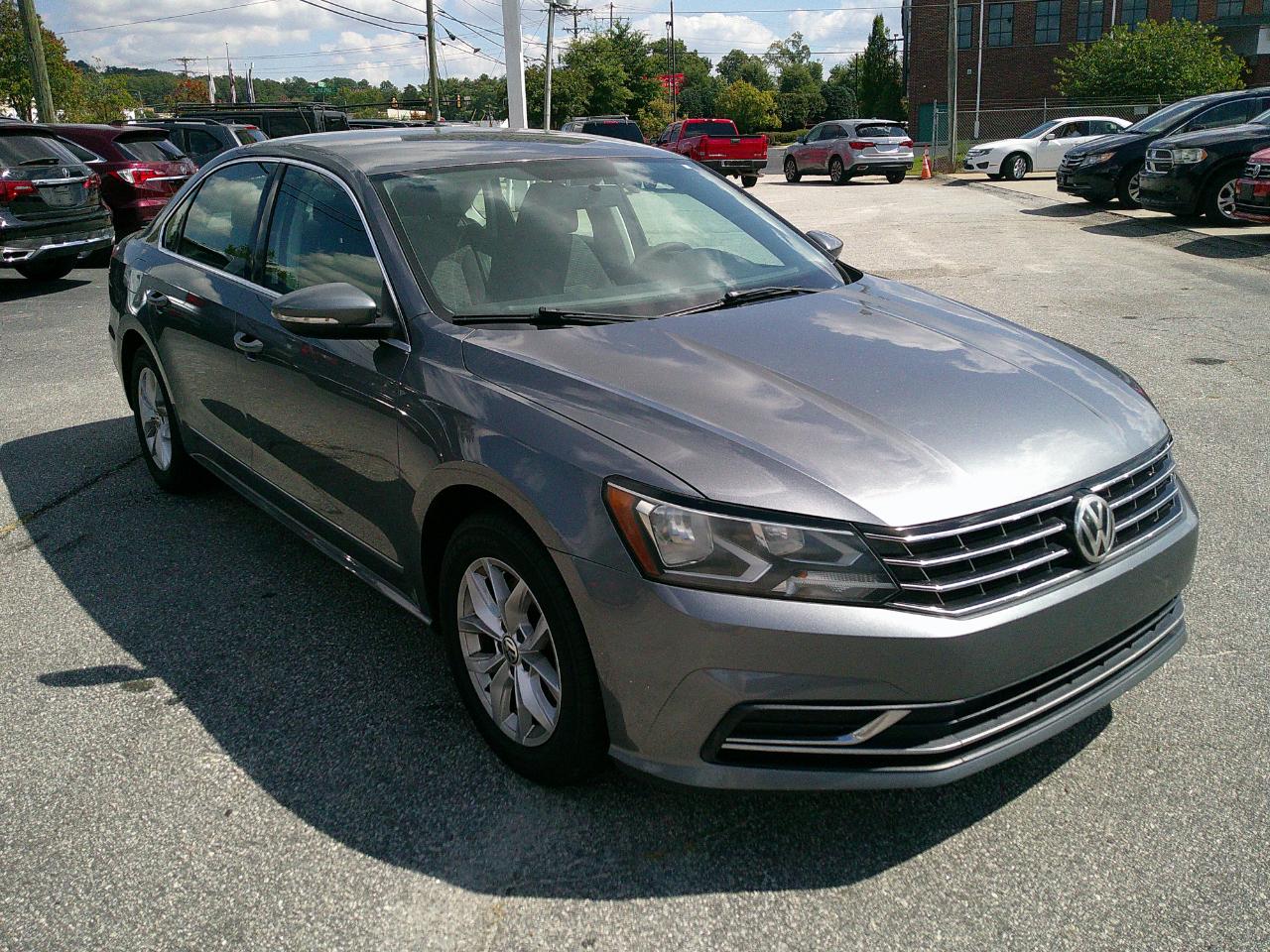  2017 Volkswagen Passat 1.8T S   