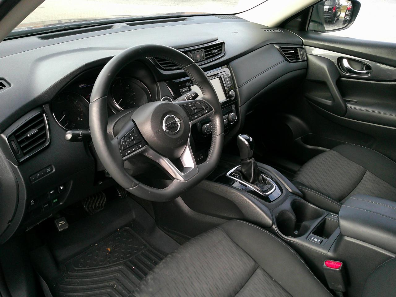 Nissan Rogue FWD SV 2018