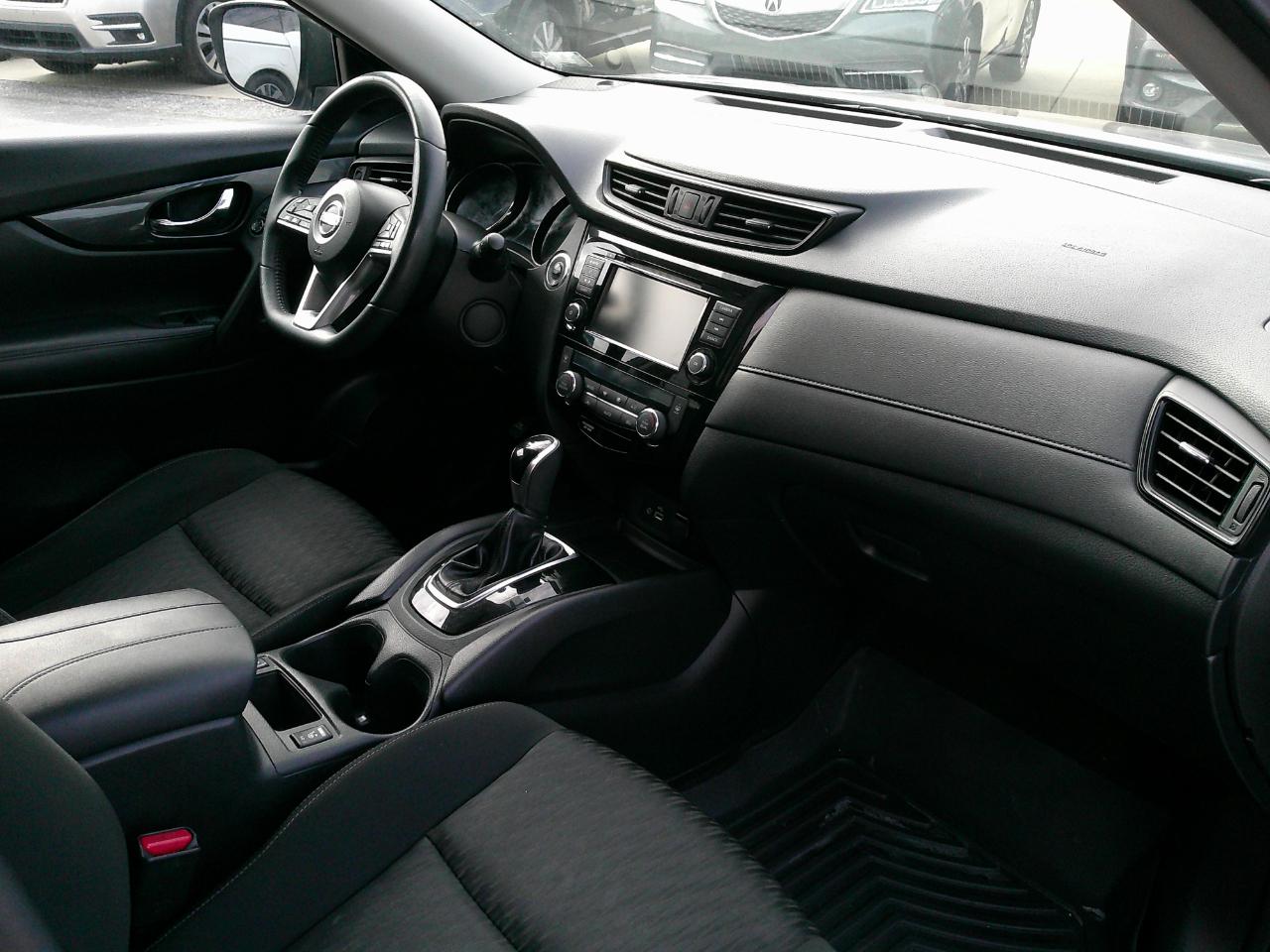 Nissan Rogue FWD SV 2018