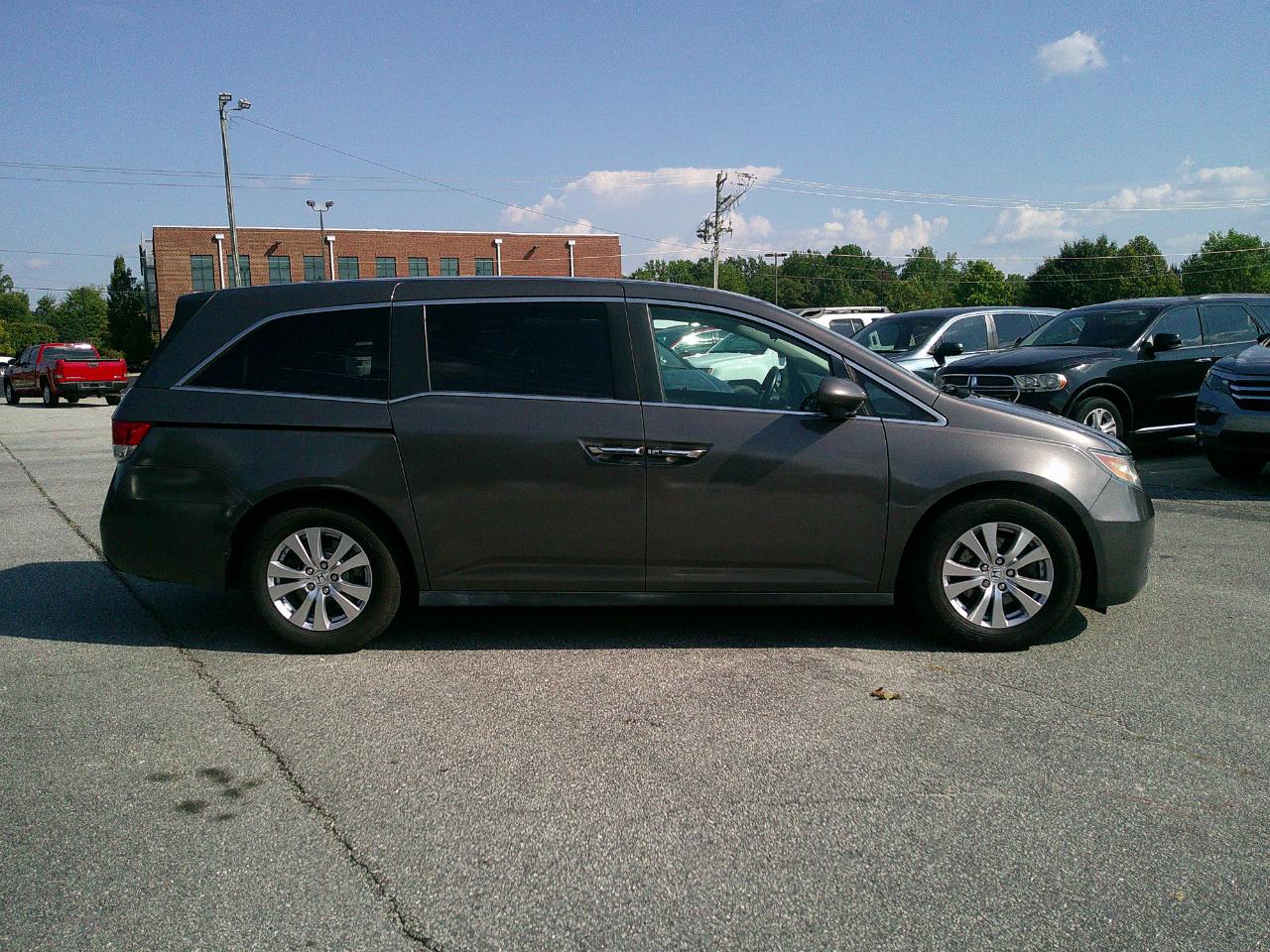 Honda Odyssey 5dr SE 2016