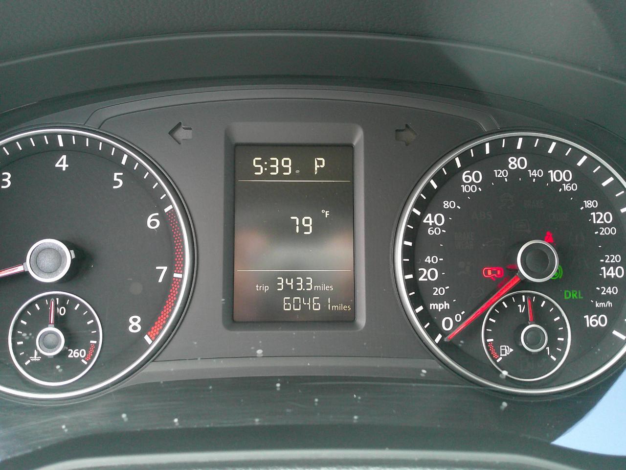 Volkswagen Passat 4dr Sdn 1.8T Auto Limited Edition 2015