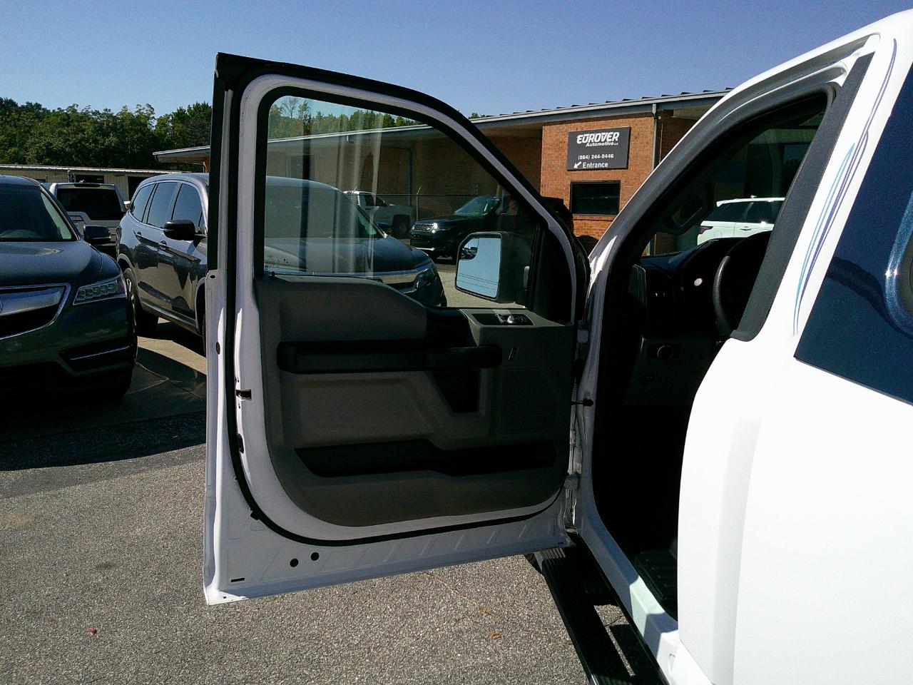 Ford F-150 XL 2WD Reg Cab 8' Box 2019