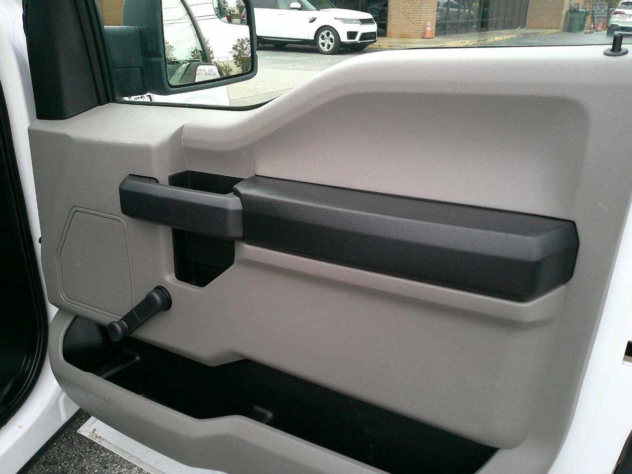 Ford F-150 XL 2WD Reg Cab 8' Box 2020