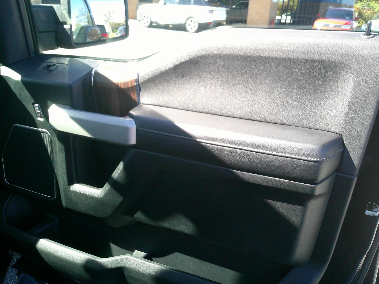 Ford F-150 2WD SuperCrew 157" Lariat 2016