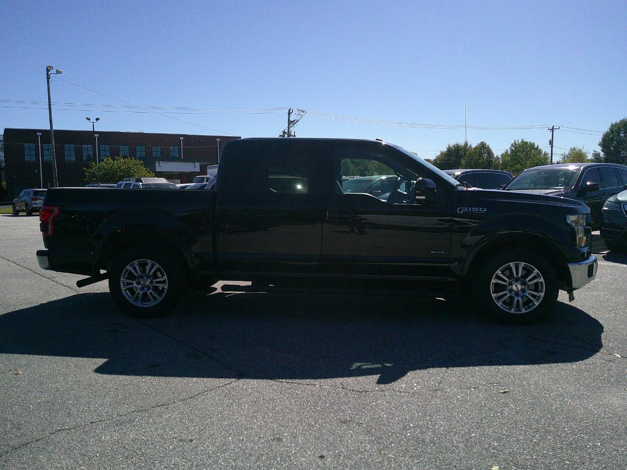 Ford F-150 2WD SuperCrew 157" Lariat 2016