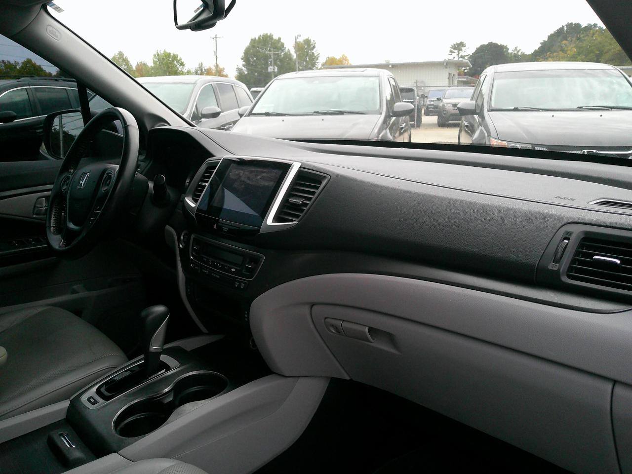 Honda Ridgeline RTL-T 4x2 Crew Cab 5.3' Bed 2017