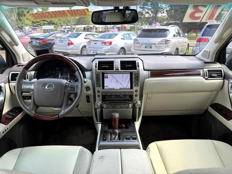 Lexus GX 460 Premium 4D SUV 4WD 2013 Lexus GX 460 Premium 4D SUV 4WD 2013