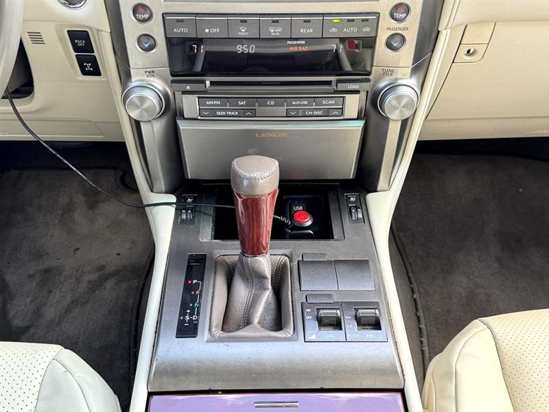 Lexus GX 460 Premium 4D SUV 4WD 2013 Lexus GX 460 Premium 4D SUV 4WD 2013