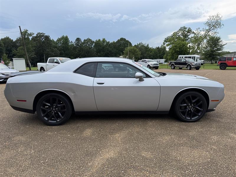Dodge Challenger SXT 2020
