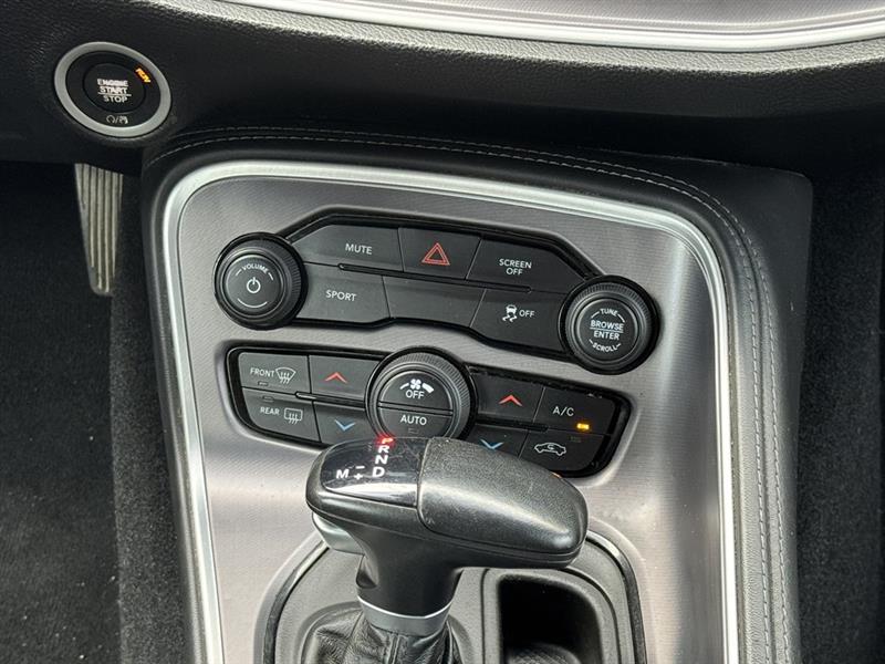 Dodge Challenger SXT 2020