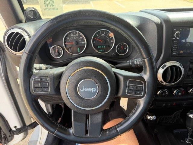 Jeep Wrangler Unlimited Sahara 4WD 2013