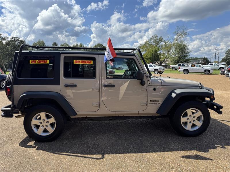 Jeep Wrangler Unlimited Sport 4WD 2016