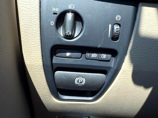 Volvo XC90 3.2 FWD 5-Passenger 2013 Volvo XC90 3.2 FWD 5-Passenger 2013