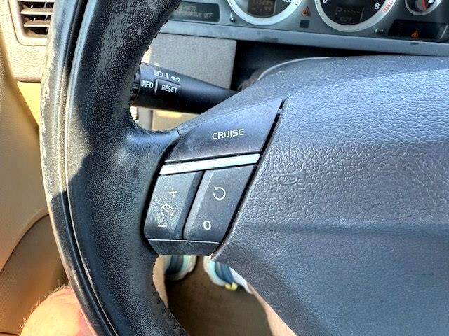 Volvo XC90 3.2 FWD 5-Passenger 2013 Volvo XC90 3.2 FWD 5-Passenger 2013