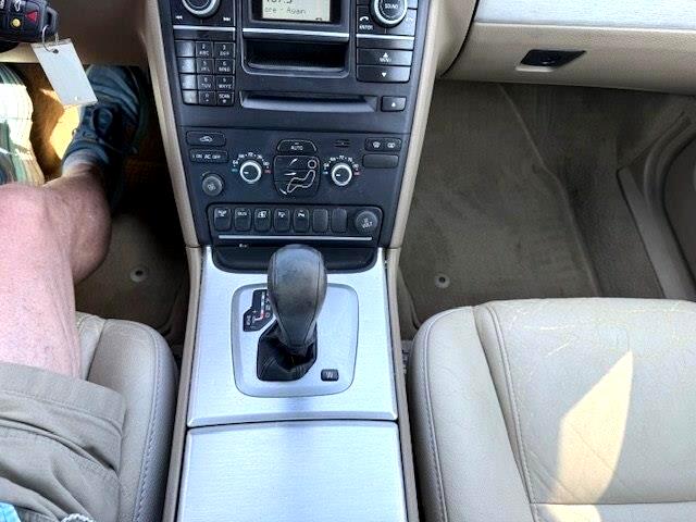 Volvo XC90 3.2 FWD 5-Passenger 2013 Volvo XC90 3.2 FWD 5-Passenger 2013