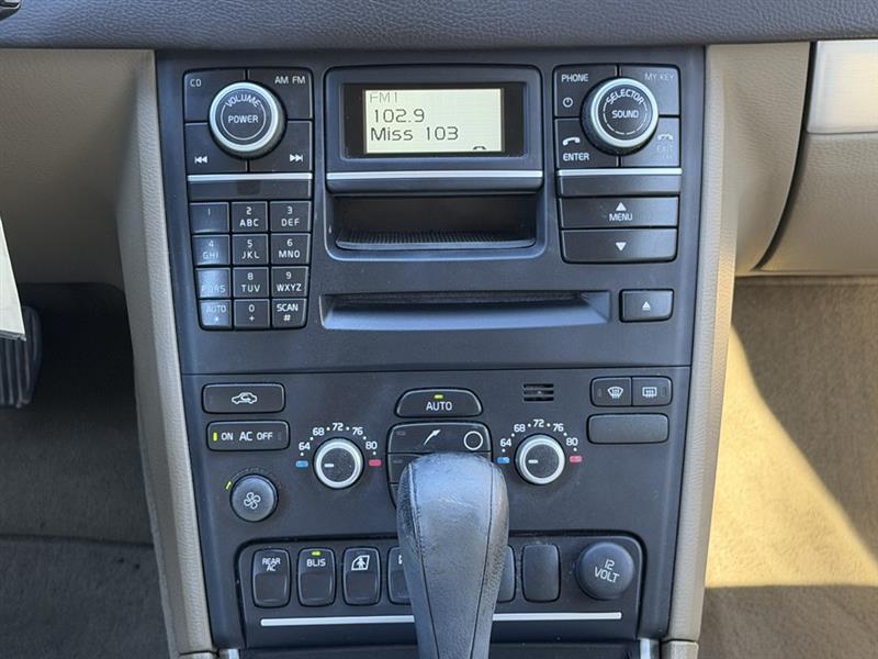 Volvo XC90 3.2 FWD 5-Passenger 2013