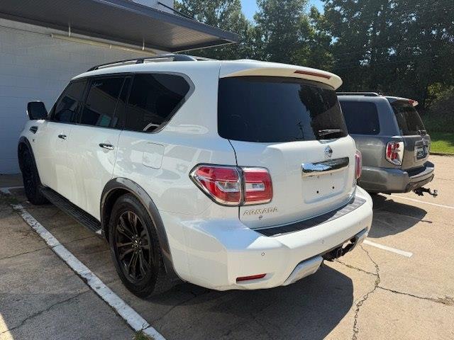Nissan Armada Platinum 4D SUV RWD 2018 Nissan Armada Platinum 4D SUV RWD 2018