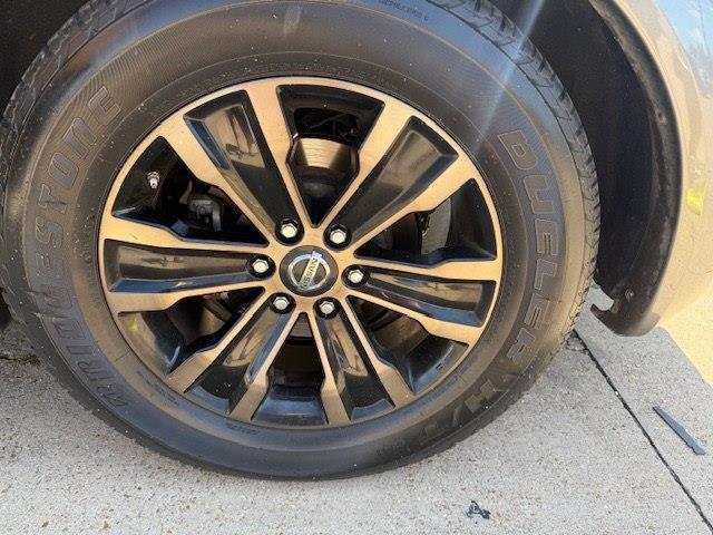 Nissan Armada Platinum 4D SUV RWD 2018 Nissan Armada Platinum 4D SUV RWD 2018