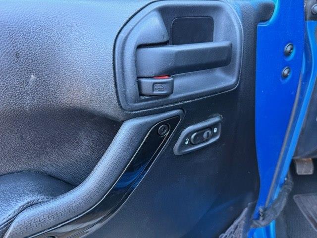 Jeep Wrangler Sahara 4WD 2014 Jeep Wrangler Sahara 4WD 2014