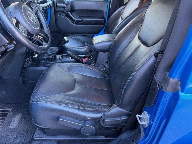 Jeep Wrangler Sahara 4WD 2014 Jeep Wrangler Sahara 4WD 2014