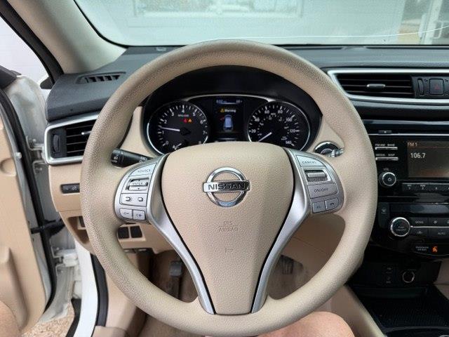 Nissan Rogue SV 4D SUV FWD 2015