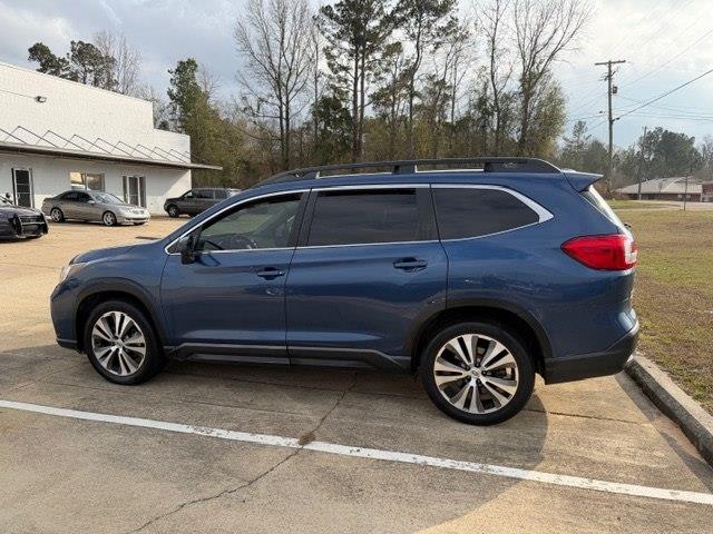 2019 Subaru Ascent Premium's photo