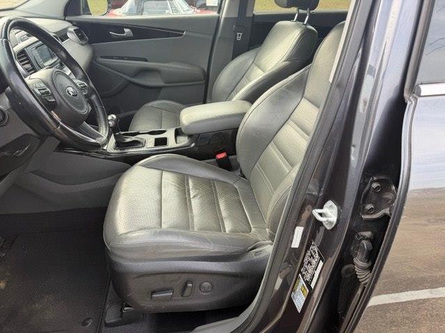 Kia Sorento EX V6 2WD 2016