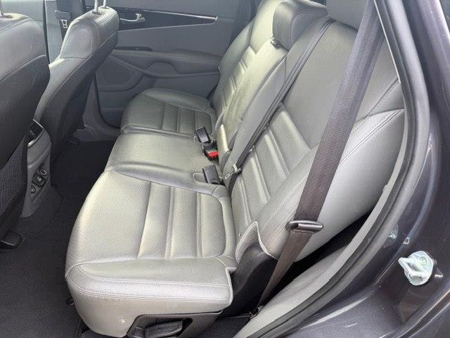 Kia Sorento EX V6 2WD 2016