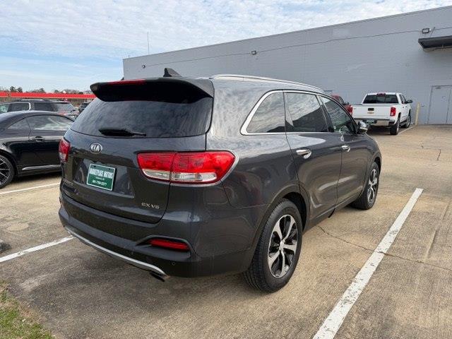 Kia Sorento EX V6 2WD 2016