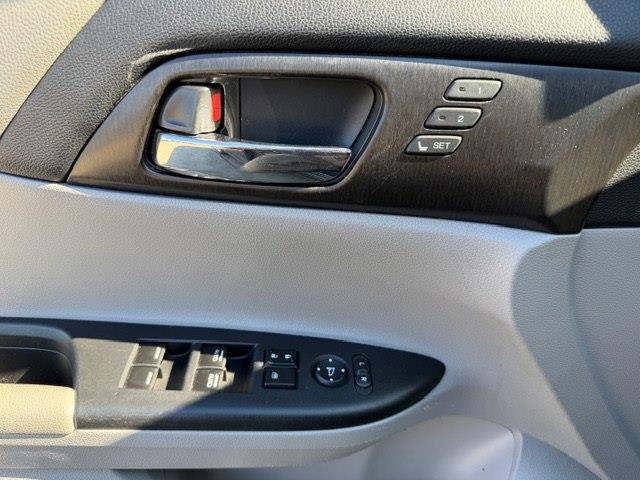 Honda Accord EX-L Sedan CVT 2013