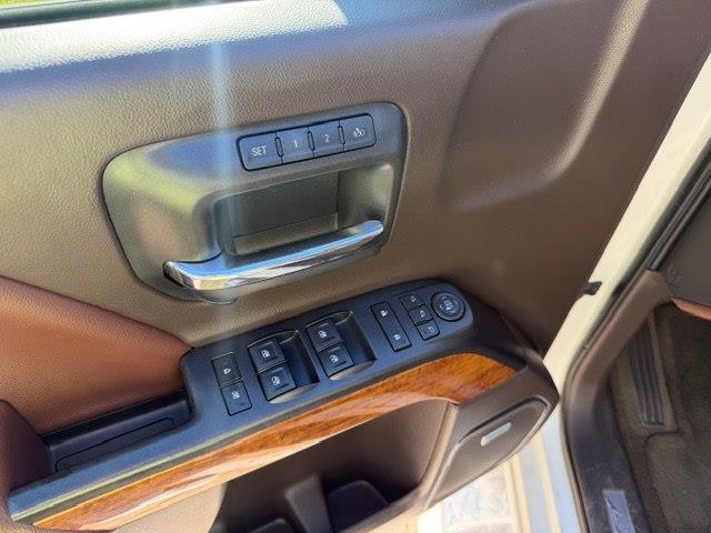 Chevrolet Silverado 1500 High Country Crew Cab 4WD 2015