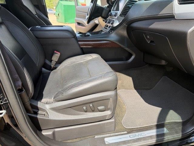 GMC Yukon XL SLT 2WD 2017