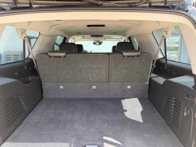 GMC Yukon XL SLT 2WD 2017