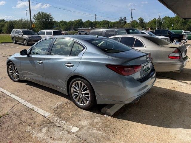Infiniti Q50 3.0t LUXE 2019