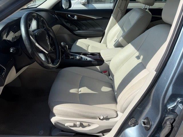 Infiniti Q50 3.0t LUXE 2019