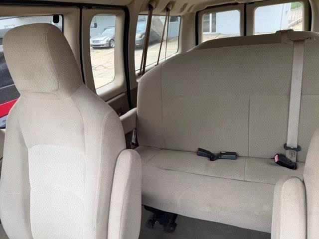 Ford Econoline E-150 XLT 2010